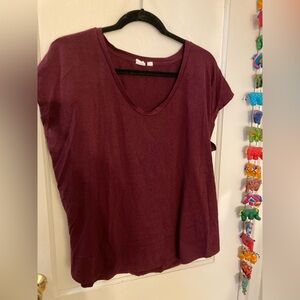 GAP Maroon Short Sleeve, scoop neck tshirt, women’s size XL